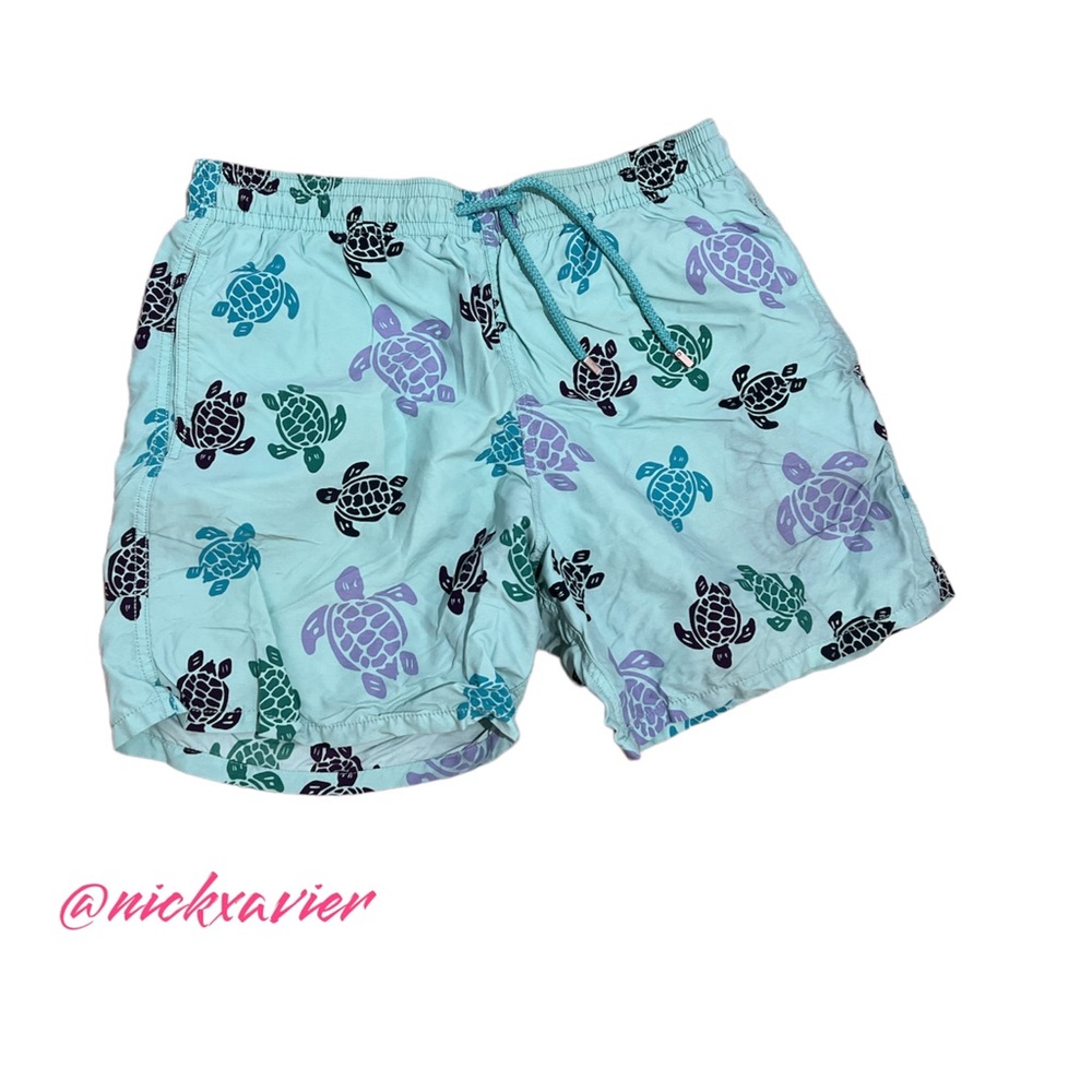 Men’s swim shorts